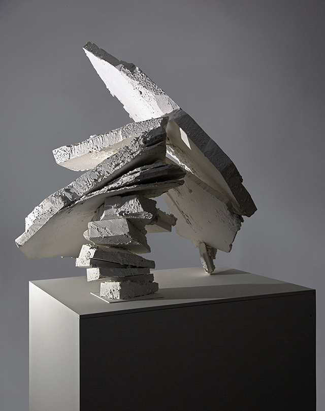 Skulptur, 2020, Styrodur, Gips, Farbe, Höhe 100 cm
                